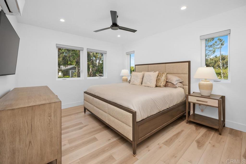 555 Amphitheatre Drive Del Mar, CA 92014 - Photo 26 of 31