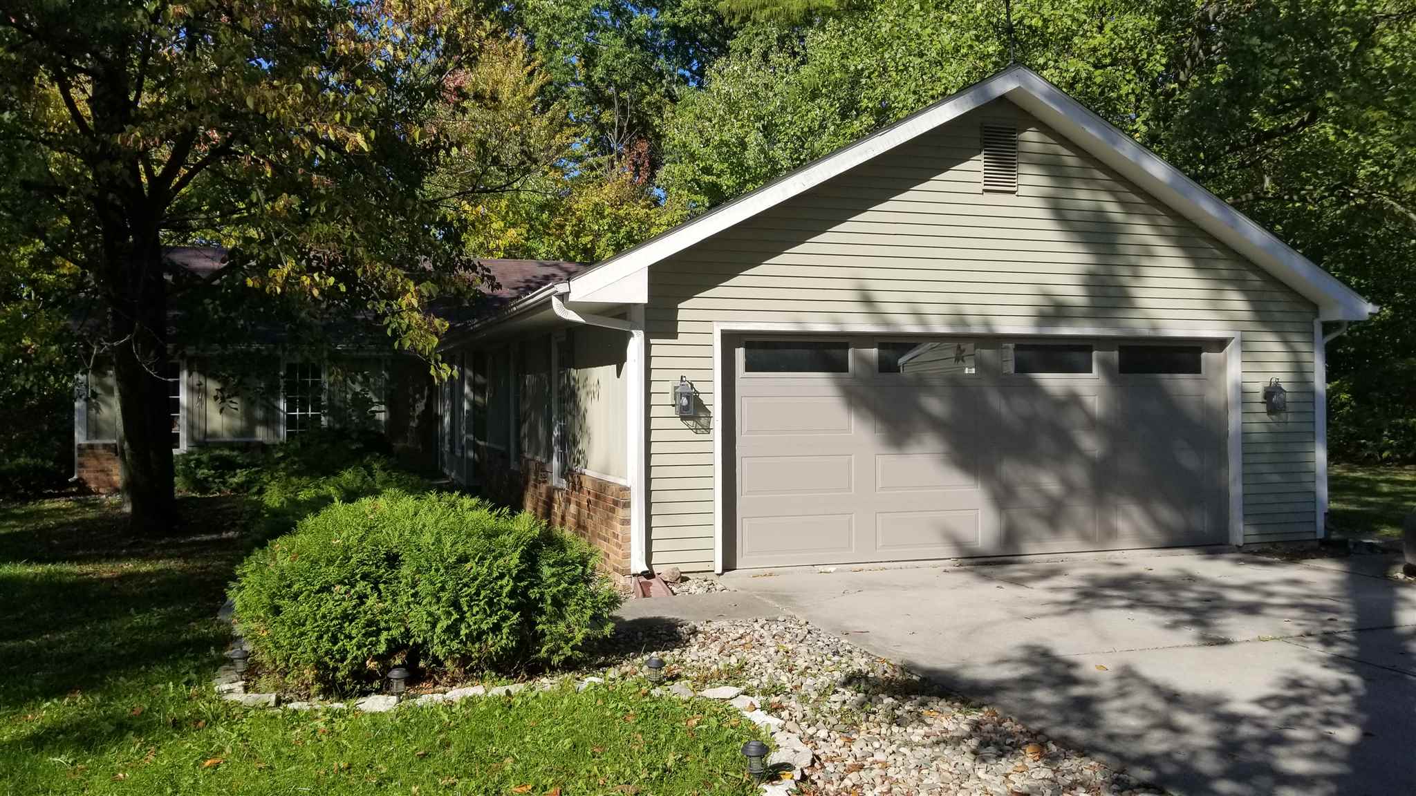 7716 Wheelock Road Fort Wayne, IN 46835 - Photo 3 of 29