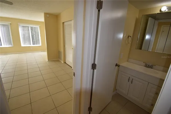 $1,400 | 2391 Sumatran Way, Unit 53, Clearwater, FL 33763