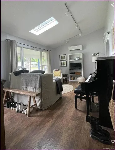 $3,100 | 20 Princeton Street, Red Hook, NY 12571