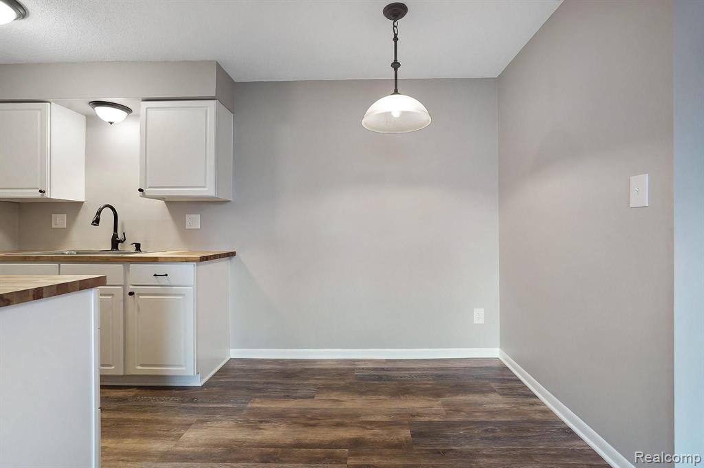 1627 South Riverside Avenue, Unit 4 St. Clair, MI 48079 - Photo 10 of 16