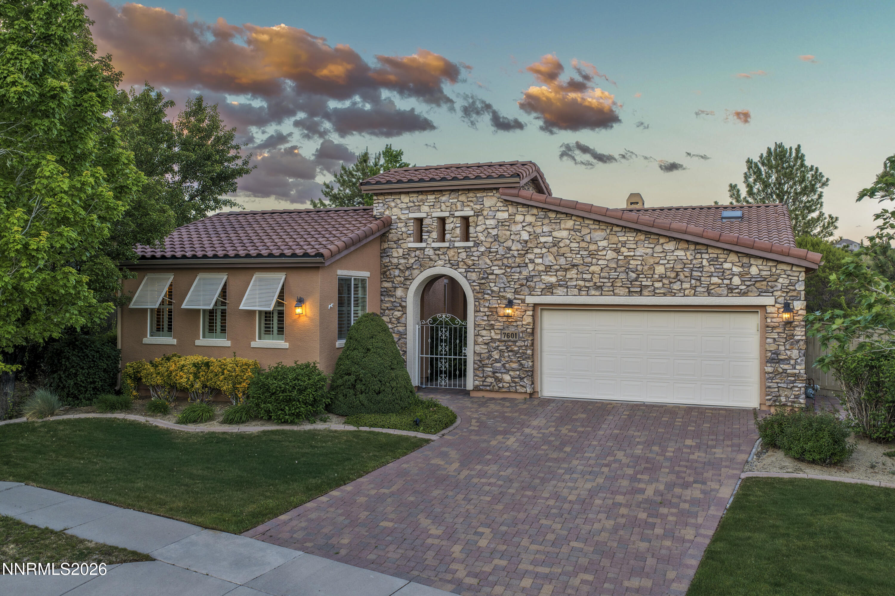 18_7601AutumnRidgeCir