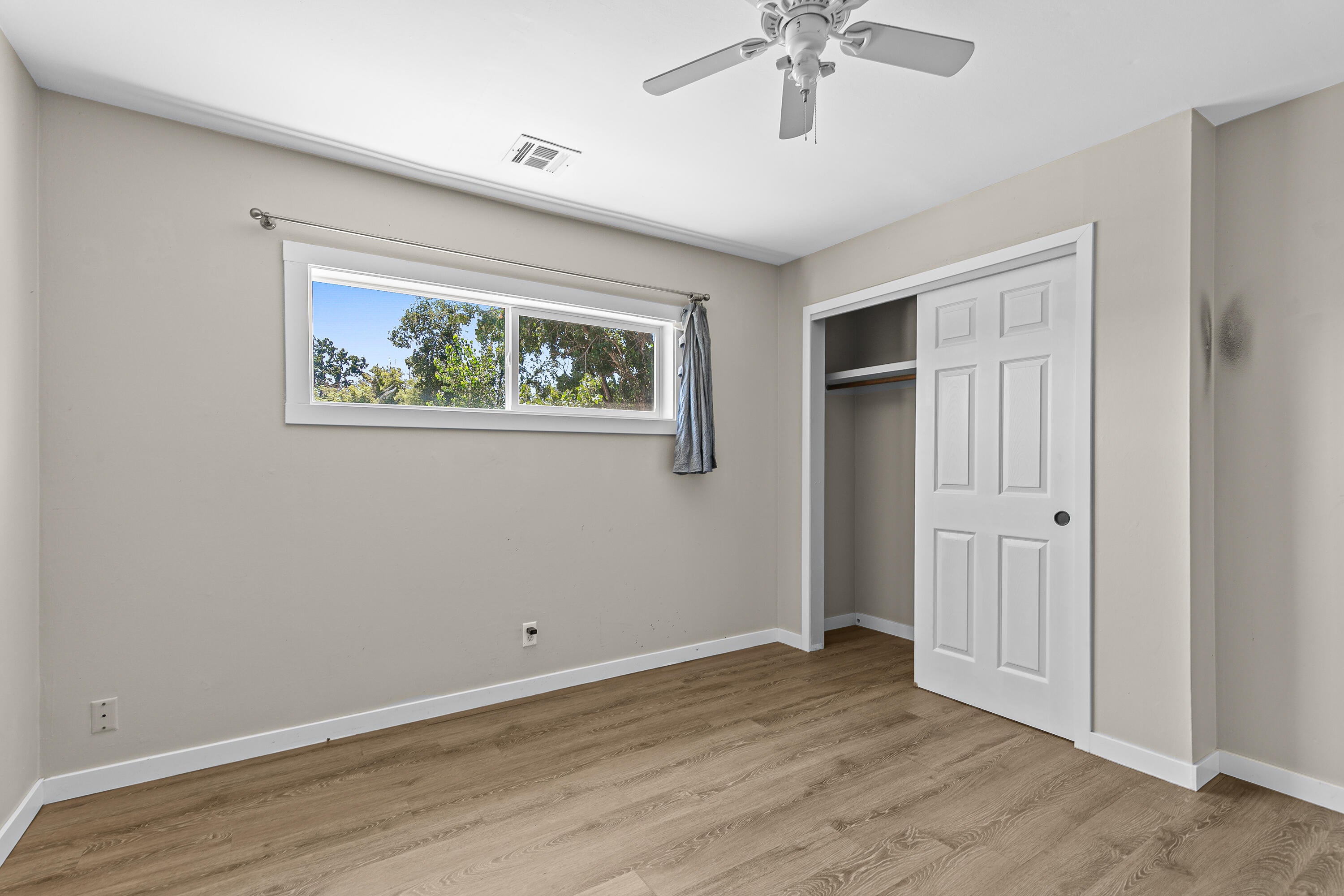 1215 Sweet Road Medford, OR 97501 - Photo 17 of 32 9R9A6236