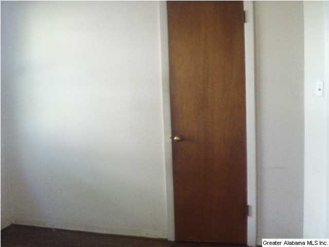 824 Mccary Street Birmingham, AL 35211 - Photo 7 of 12