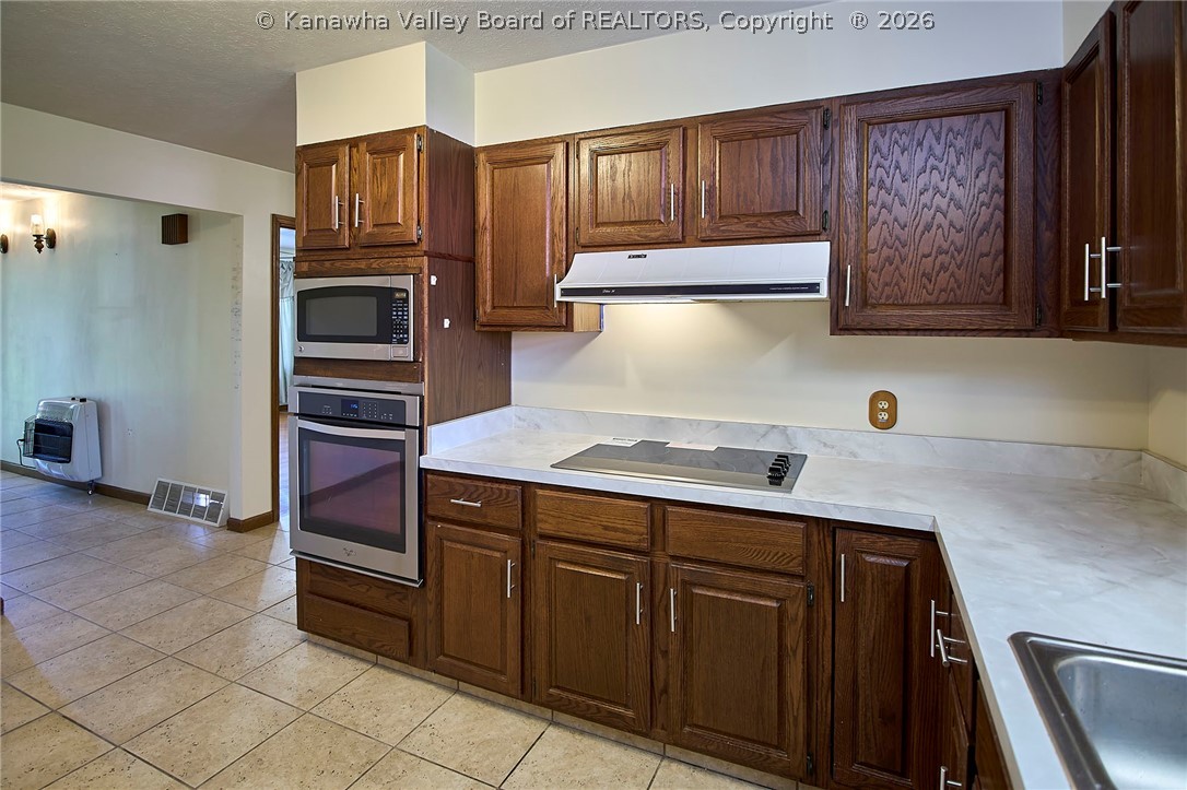 2180 Cross Creek Road Buffalo, WV 25033 - Photo 9 of 50 Kitchen