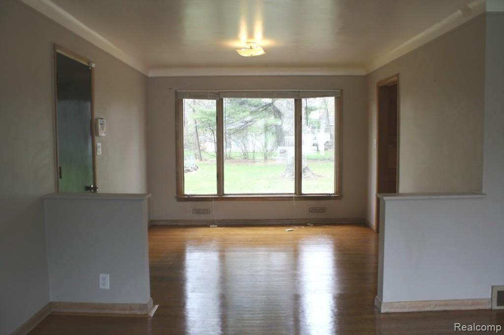 6750 Halyard Road Bloomfield Hills, MI 48301 - Photo 8 of 25