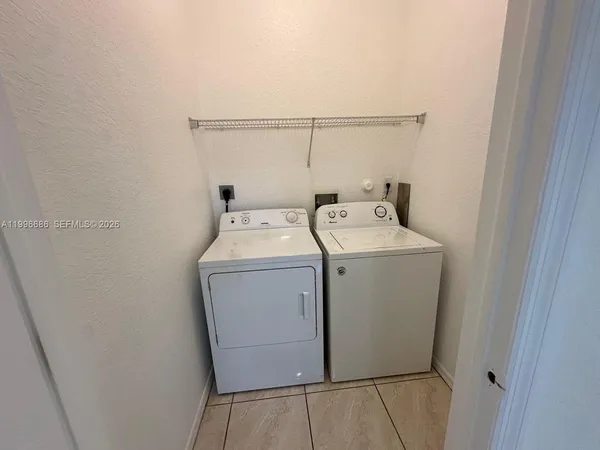 $2,500 | 10985 Southwest 239th Terrace, Homestead, FL 33032