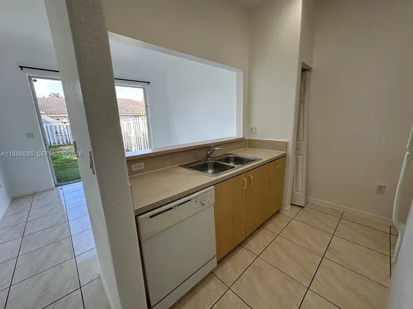 $2,500 | 10985 Southwest 239th Terrace, Homestead, FL 33032