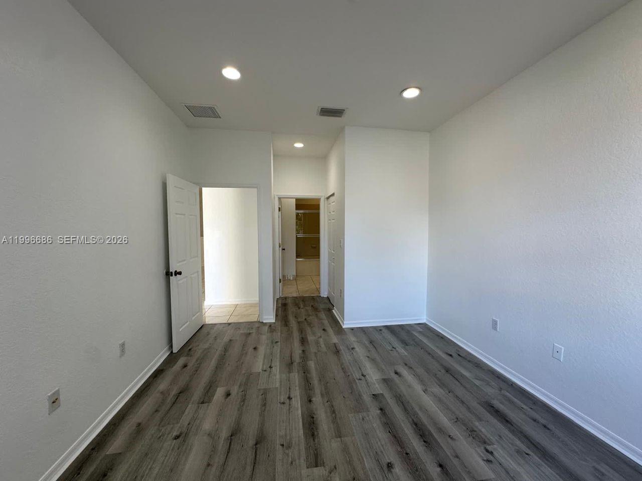 10985 Southwest 239th Terrace Homestead, FL 33032 - Photo 8 of 22