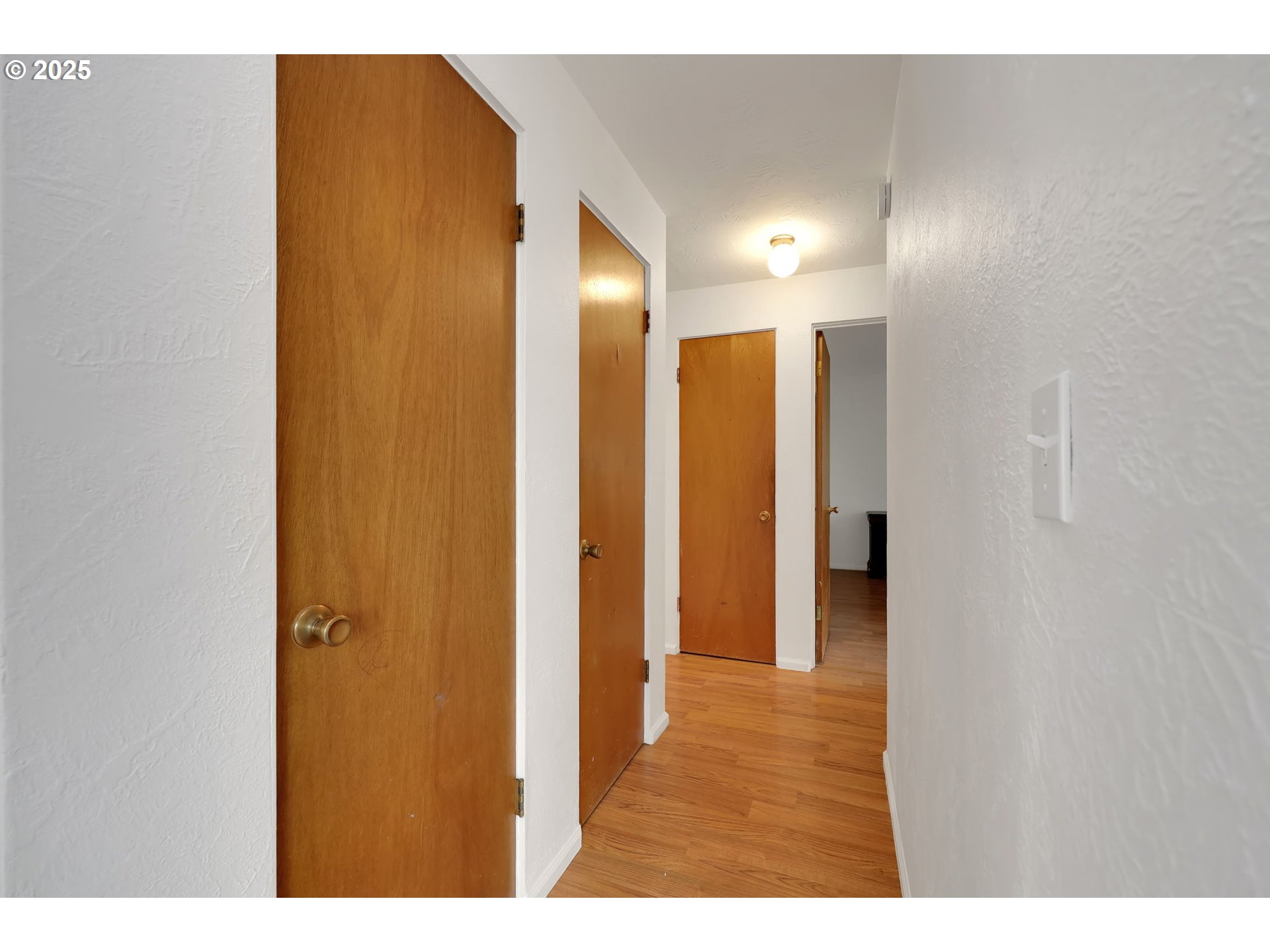 687 Division Avenue Eugene, OR 97404 - Photo 17 of 33