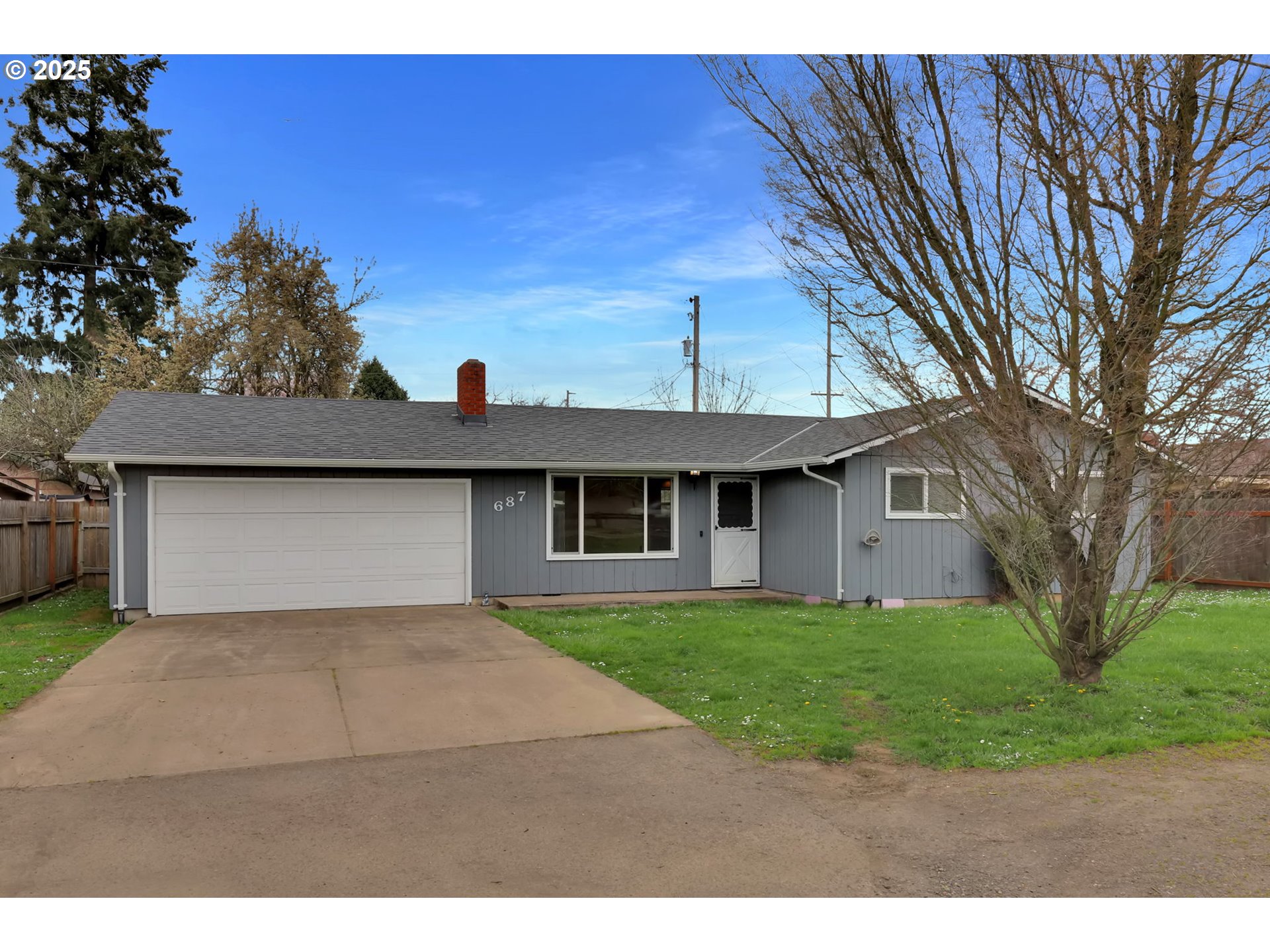 687 Division Avenue Eugene, OR 97404 - Photo 2 of 33