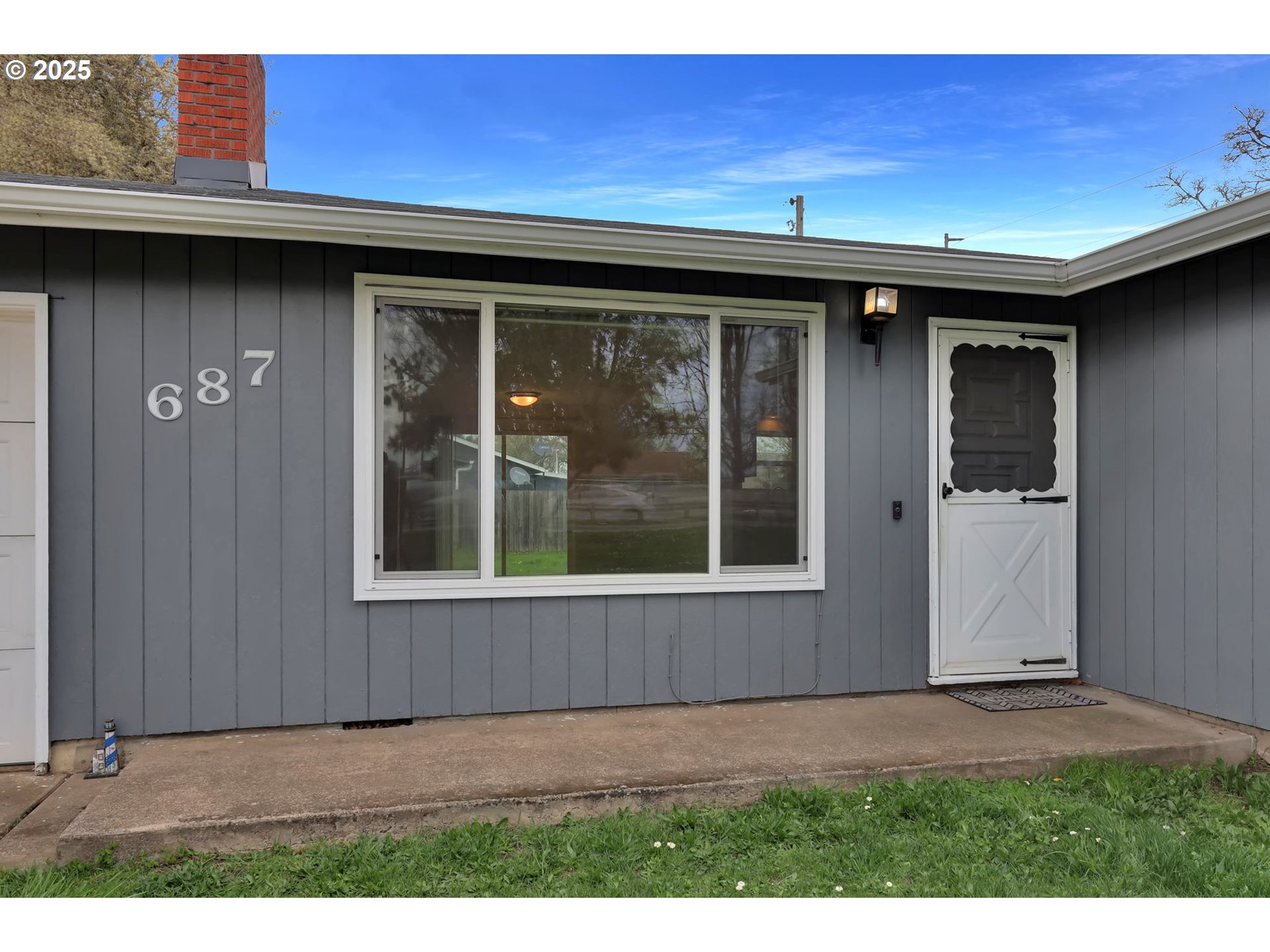 687 Division Avenue Eugene, OR 97404 - Photo 27 of 33