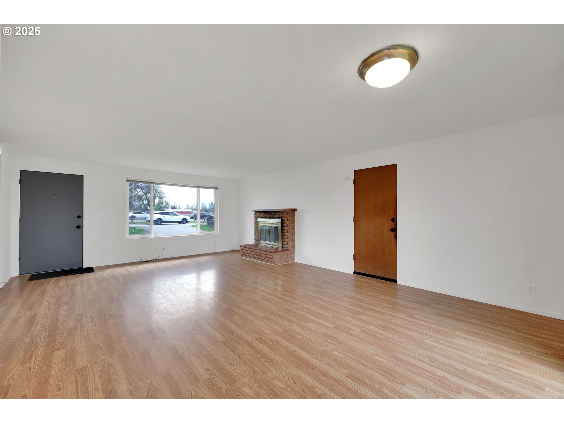 687 Division Avenue Eugene, OR 97404 - Photo 32 of 33