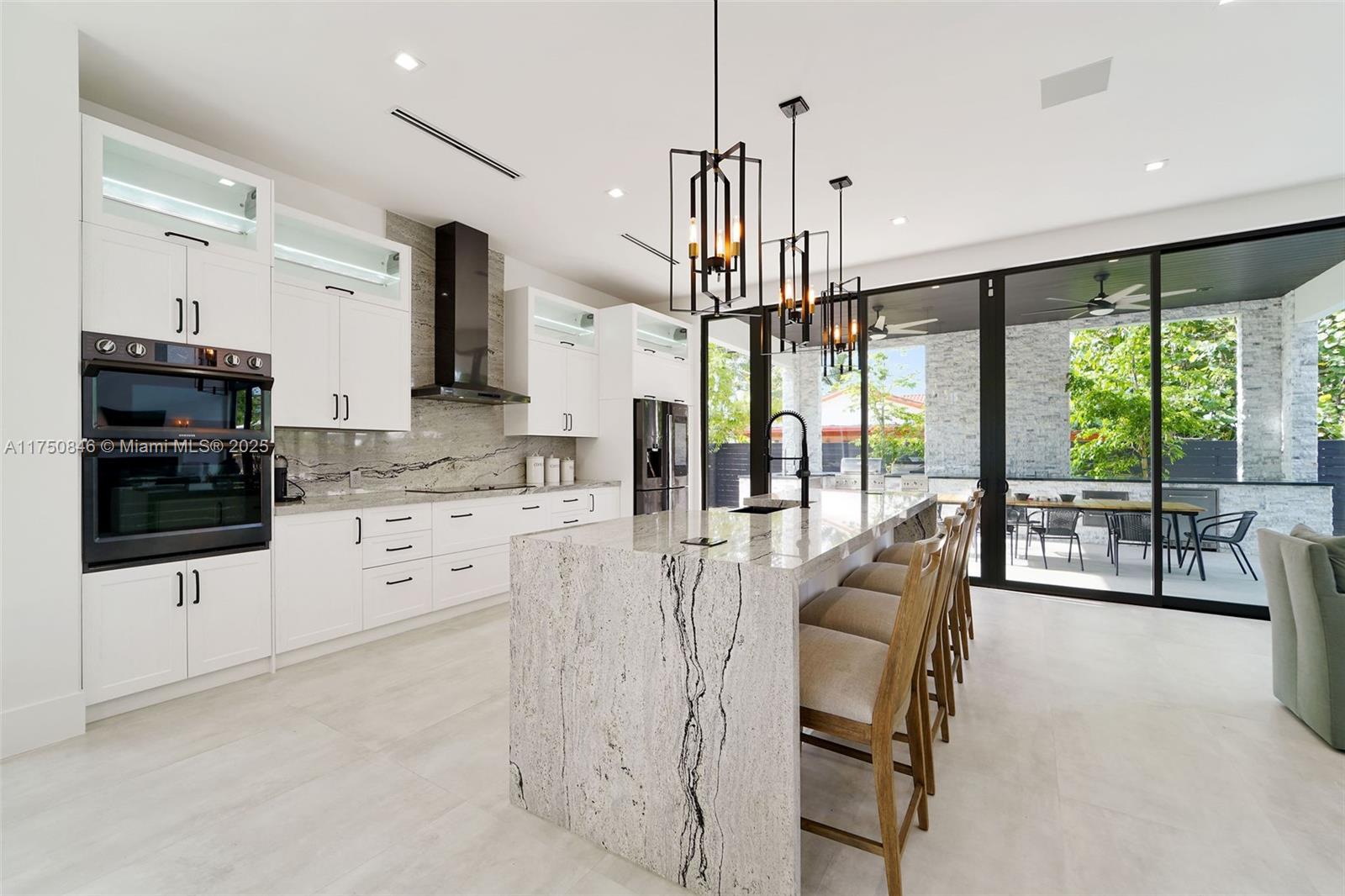 4321 Southwest 11th Street Miami, FL 33134 - Photo 2 of 43 Kitchen