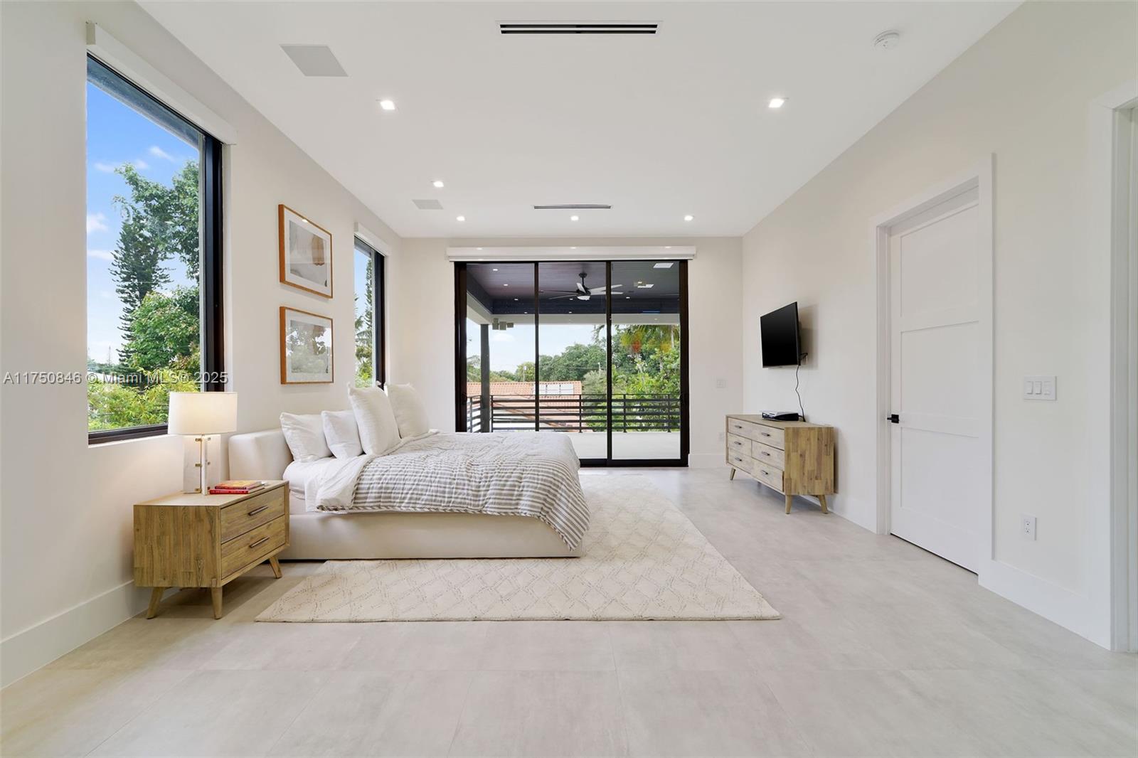 4321 Southwest 11th Street Miami, FL 33134 - Photo 21 of 43