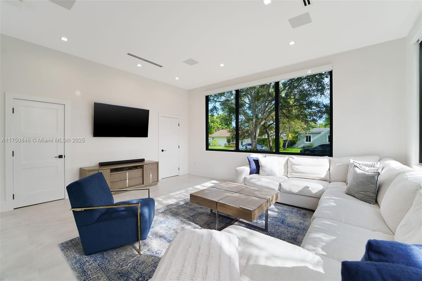 4321 Southwest 11th Street Miami, FL 33134 - Photo 28 of 43