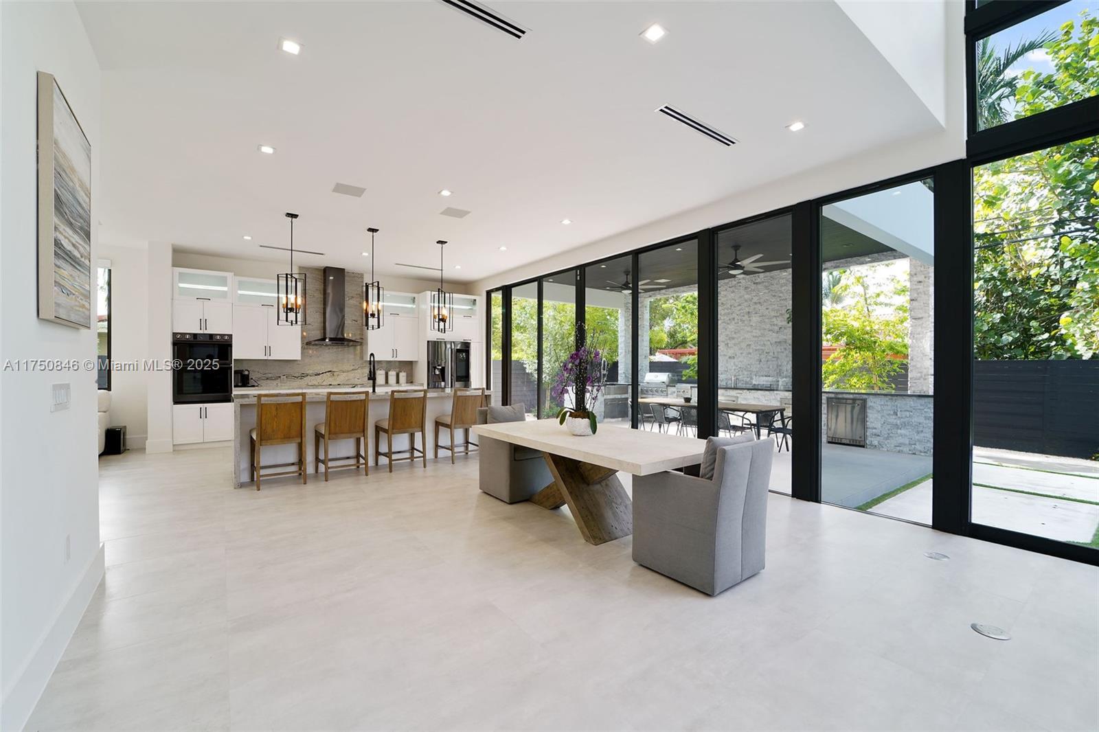 4321 Southwest 11th Street Miami, FL 33134 - Photo 5 of 43 Dining Room