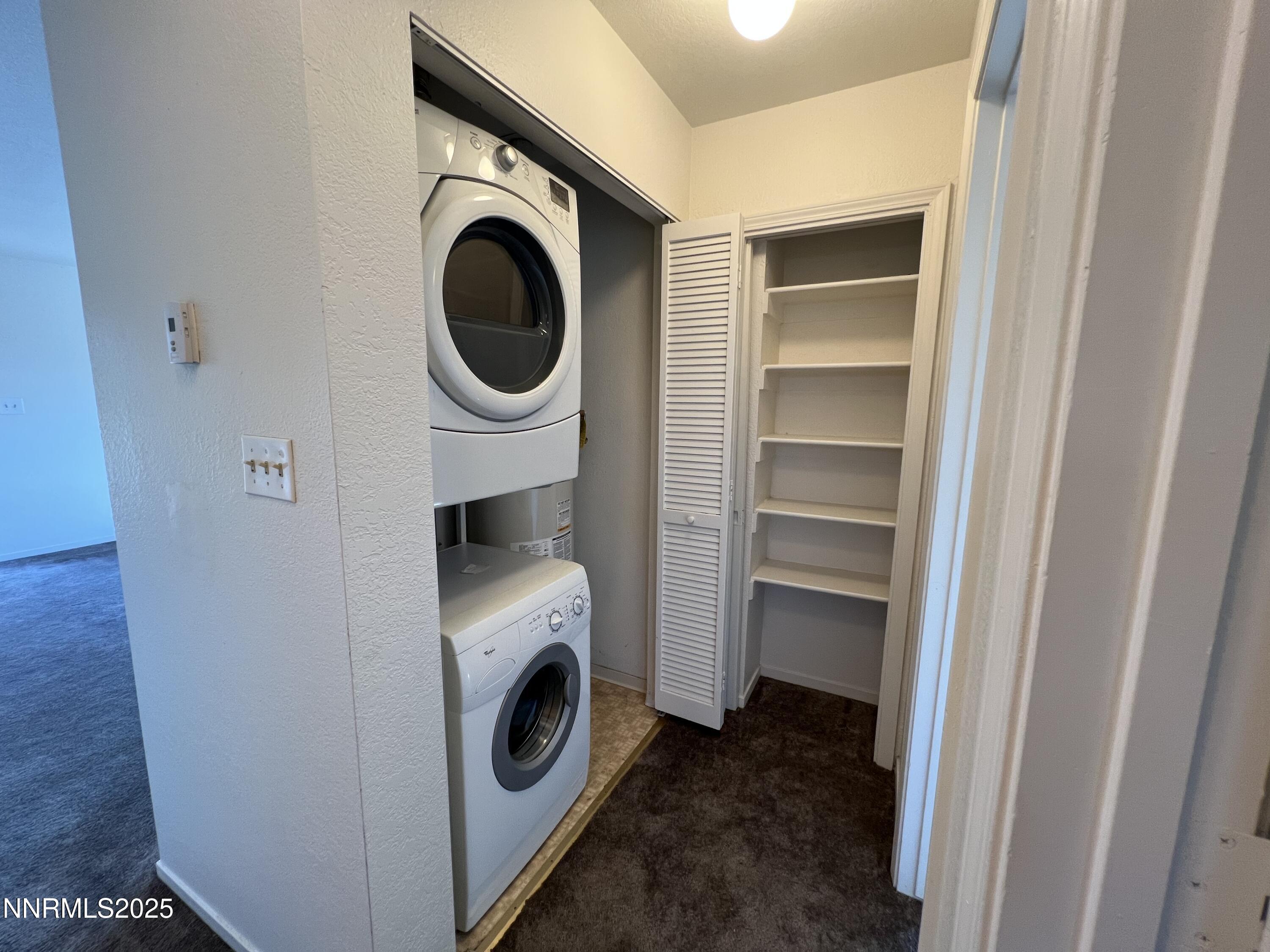 524 Cheney Street, Unit B Reno, NV 89502 - Photo 5 of 13 2023-10-19 13.45.43