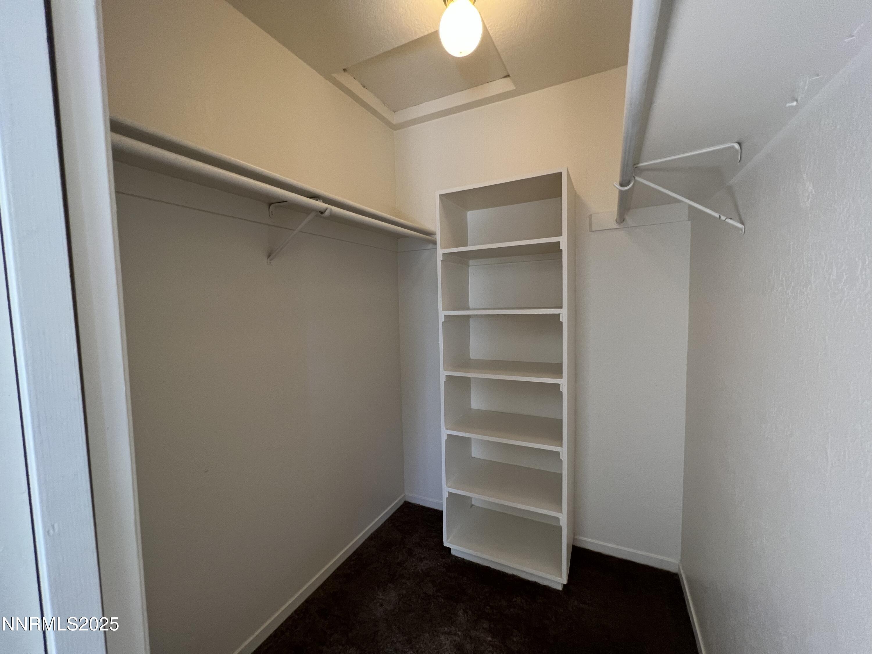 524 Cheney Street, Unit B Reno, NV 89502 - Photo 9 of 13 2023-10-19 13.46.41