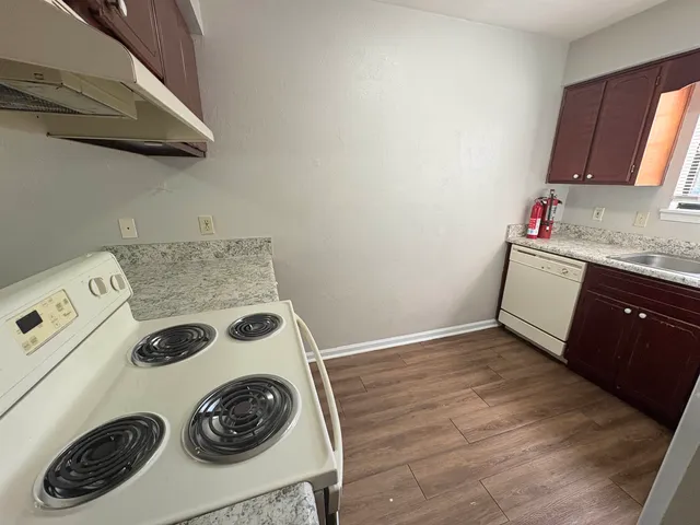 $1,095 | 1862 Sylvan Court, Tallahassee, FL 32303