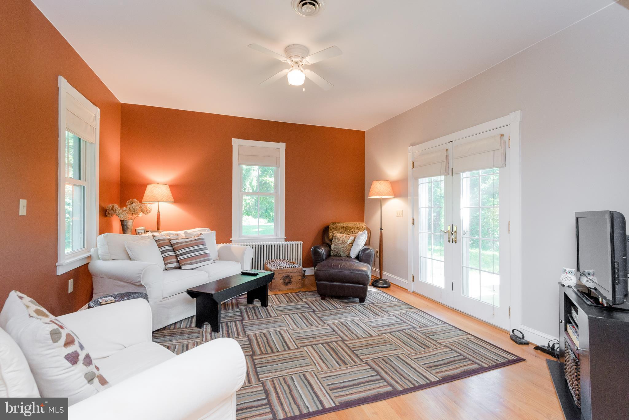 840 Maple Road Gambrills, MD 21054 - Photo 4 of 30 Family Room View 2
