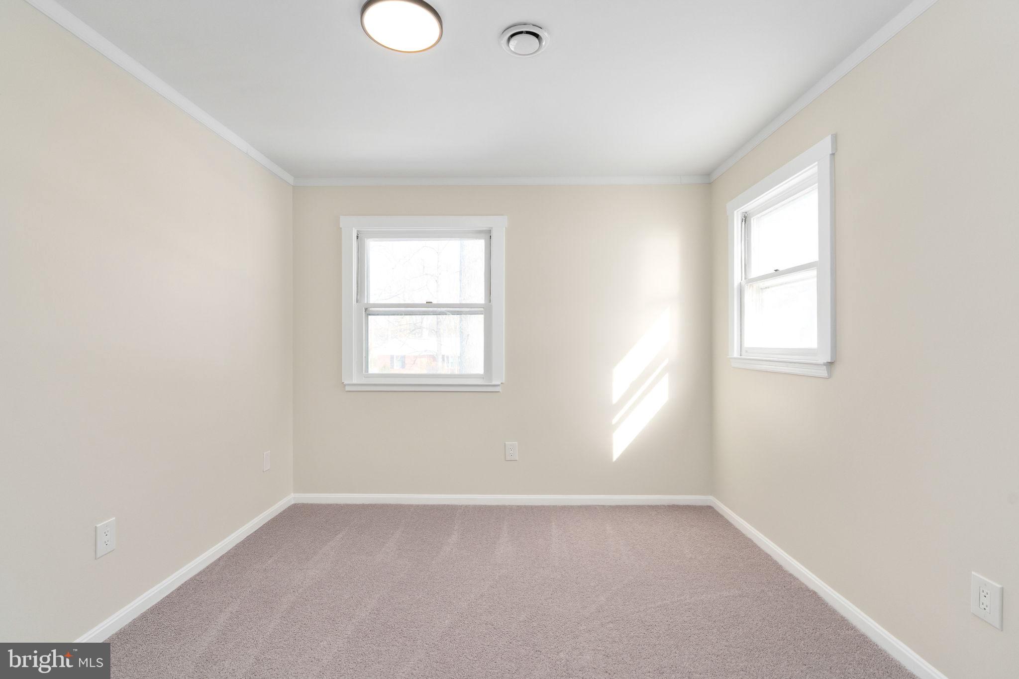 3234 Riverview Drive Triangle, VA 22172 - Photo 50 of 61 an empty room with windows
