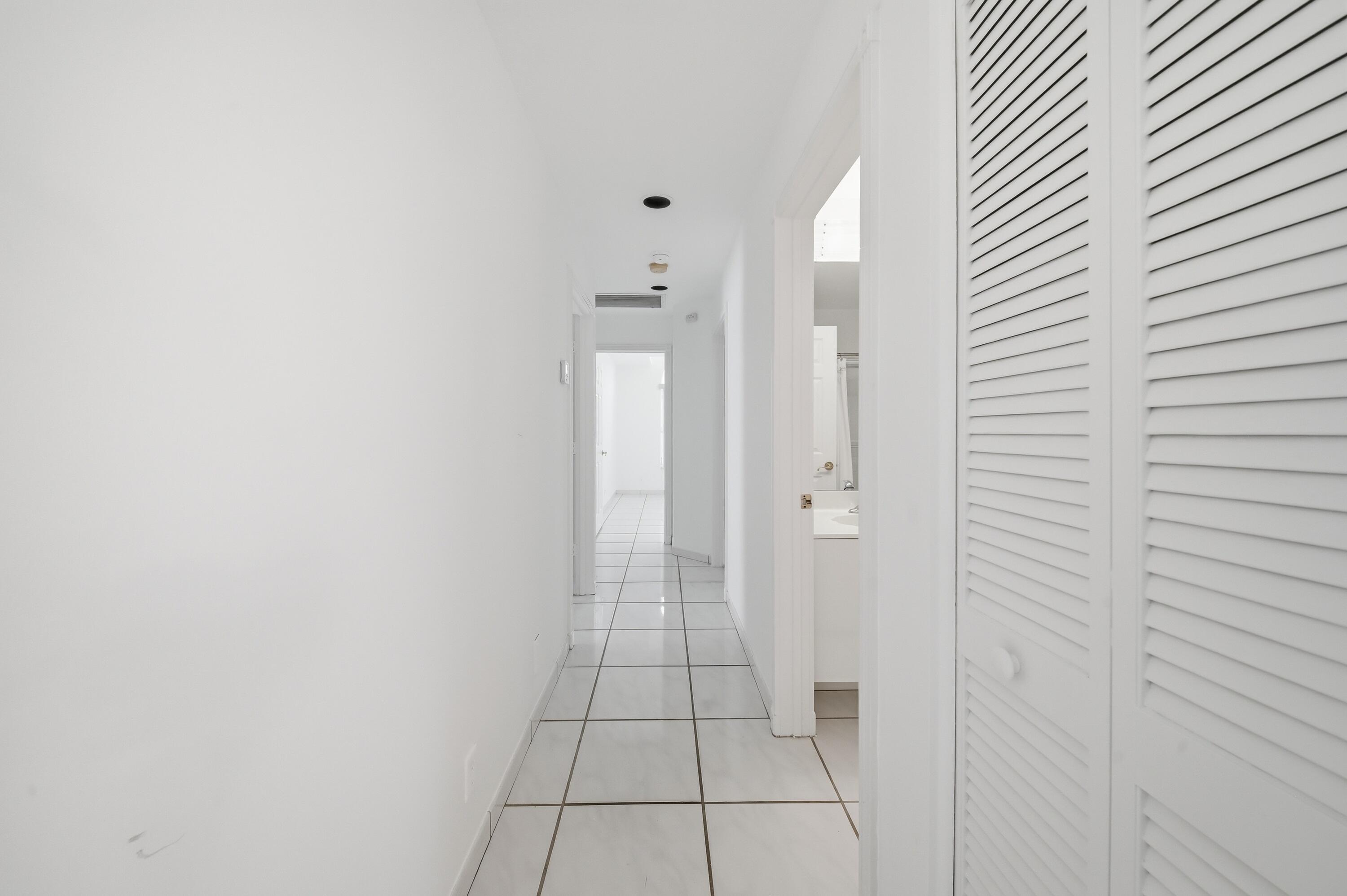 10769 Maple Chase Drive Boca Raton, FL 33498 - Photo 27 of 47 Mela_Boca_Rantal_HDR_027