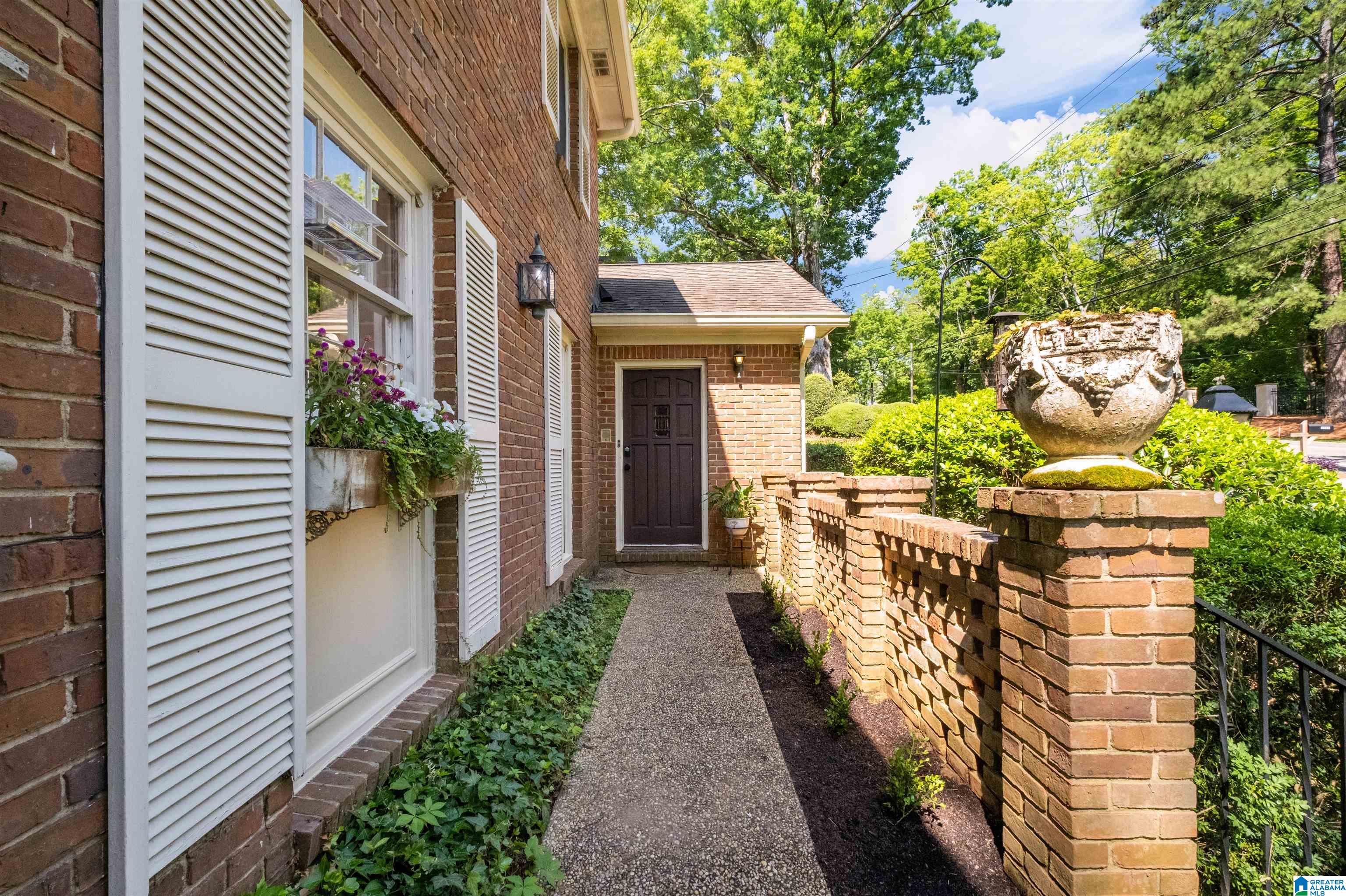 2945 Pump House Road Vestavia Hills, AL 35243 - Photo 5 of 50