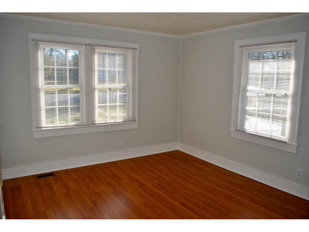 1419 Garfield Road Burlington, NC 27215 - Photo 11 of 18 Gallery Image 11