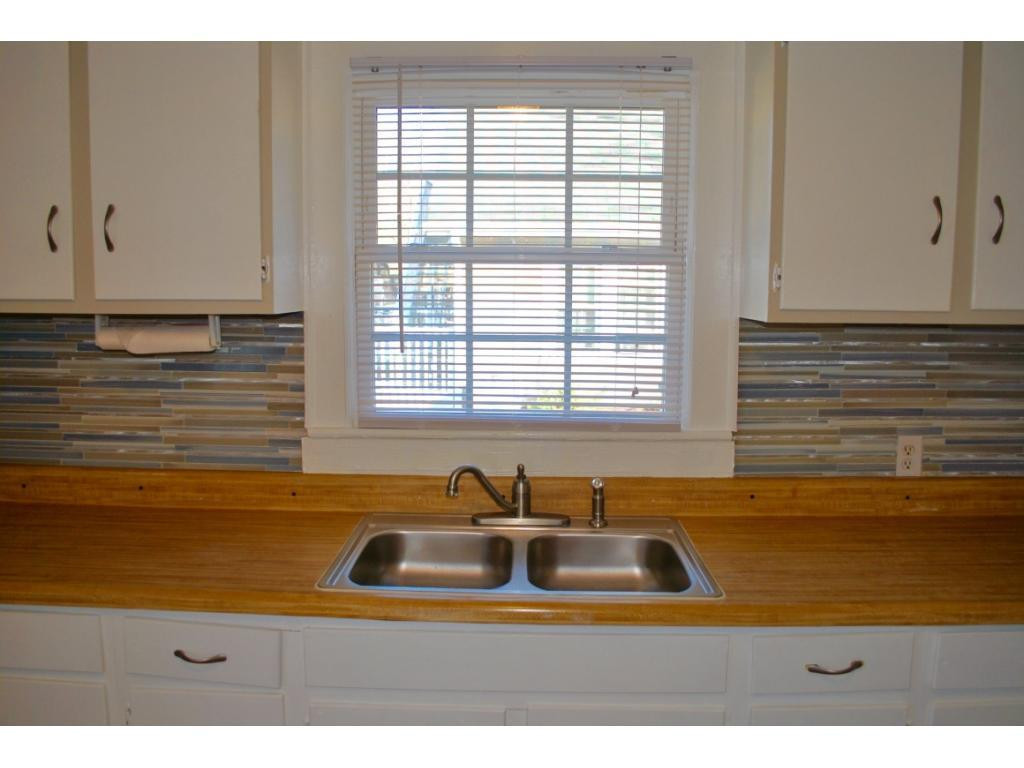 1419 Garfield Road Burlington, NC 27215 - Photo 10 of 18 Gallery Image 10