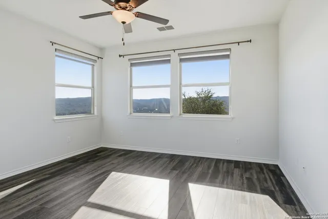 $635,000 | 189 Private Road 1732, Mico, TX 78056