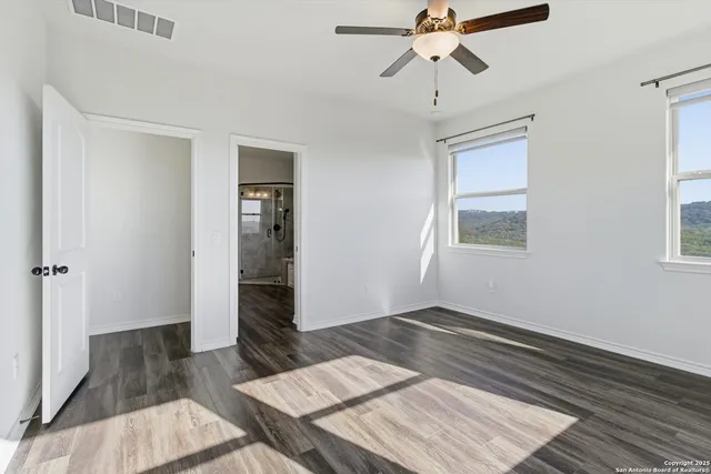 $635,000 | 189 Private Road 1732, Mico, TX 78056