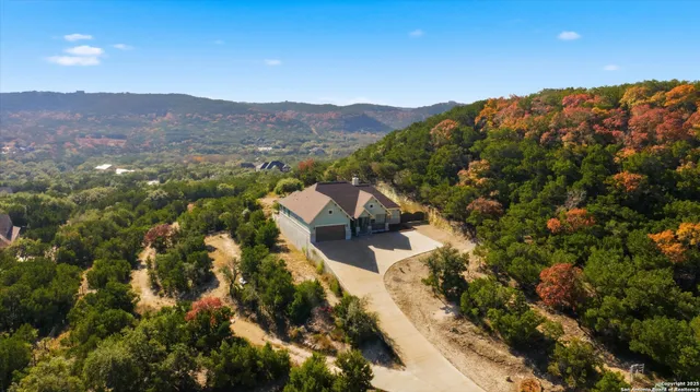 $635,000 | 189 Private Road 1732, Mico, TX 78056