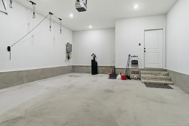 $635,000 | 189 Private Road 1732, Mico, TX 78056