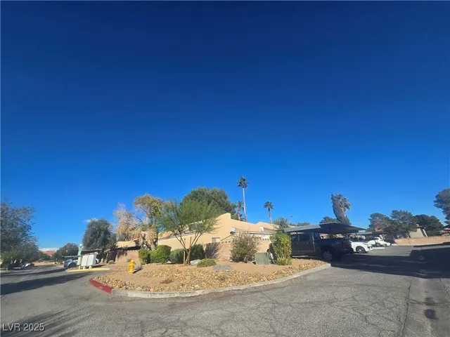 $1,441 | 4270 Rollingstone Drive, Las Vegas, NV 89103