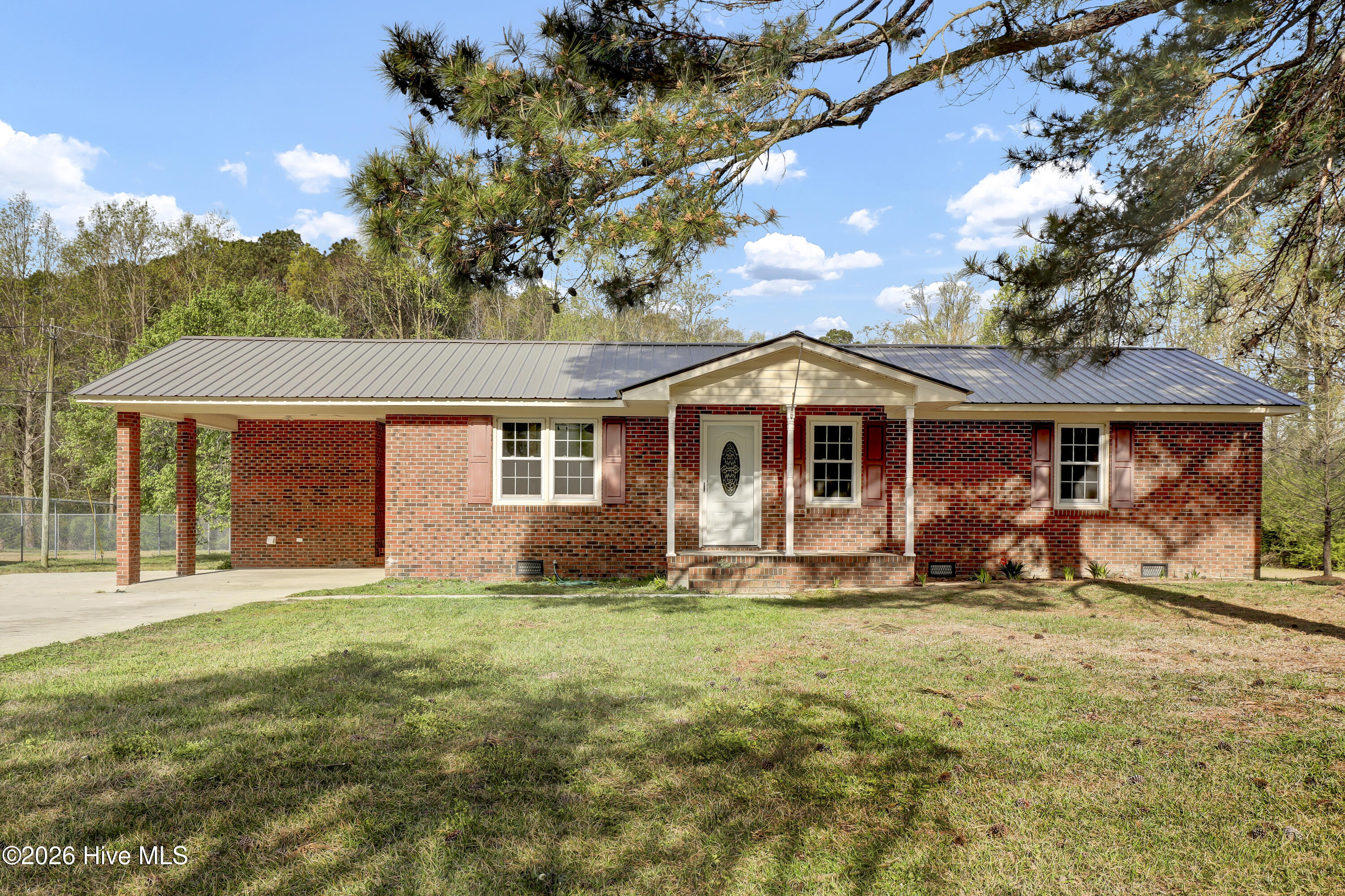 163 George Sumner Road Beulaville, NC 28518 - Photo 2 of 34 6G8A8272