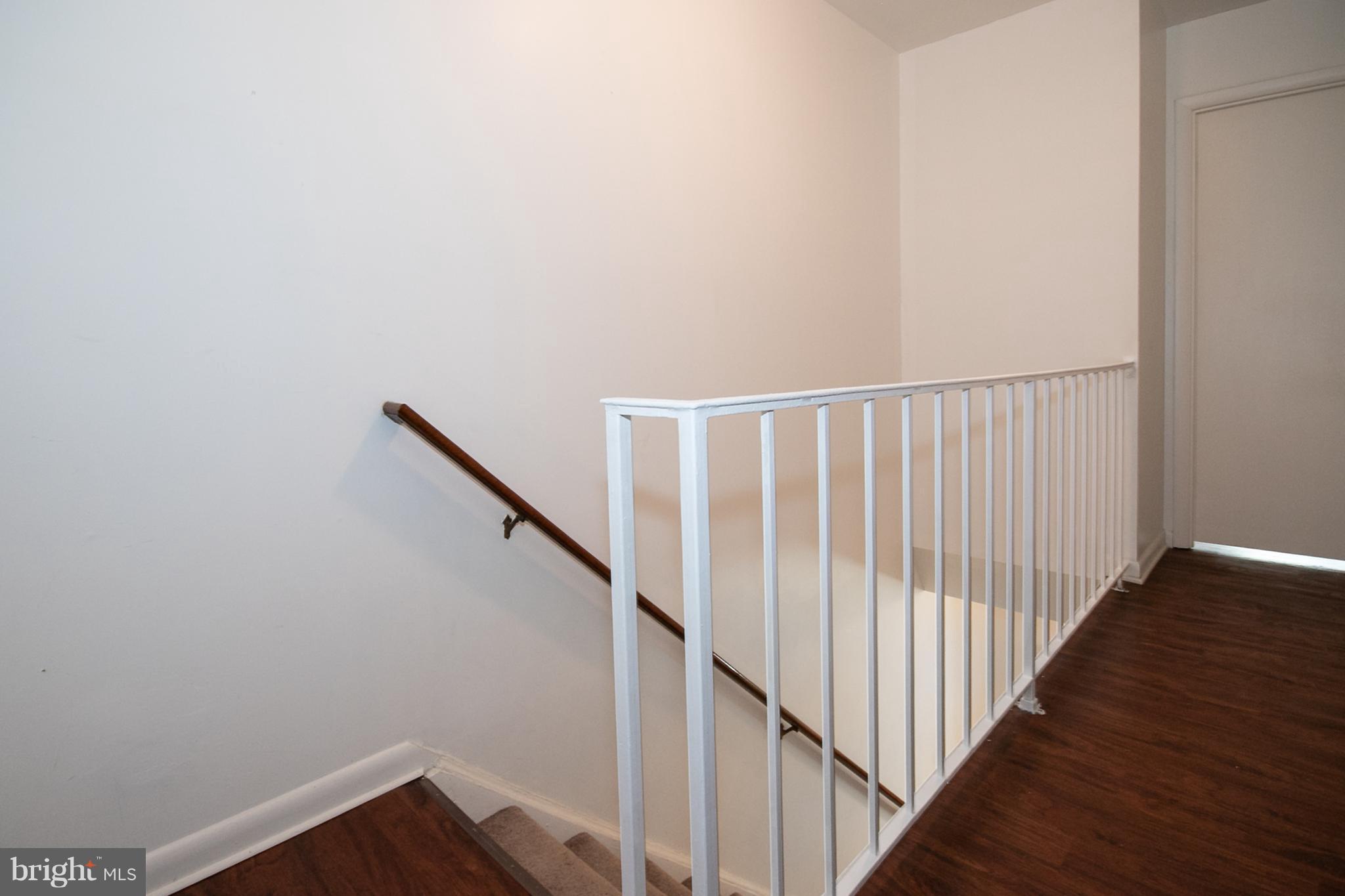 11742 Decade Court Reston, VA 20191 - Photo 22 of 30 Upper hallway