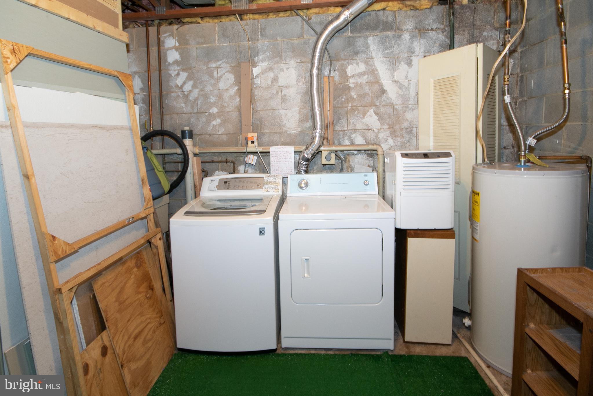 11742 Decade Court Reston, VA 20191 - Photo 27 of 30 Laundry room