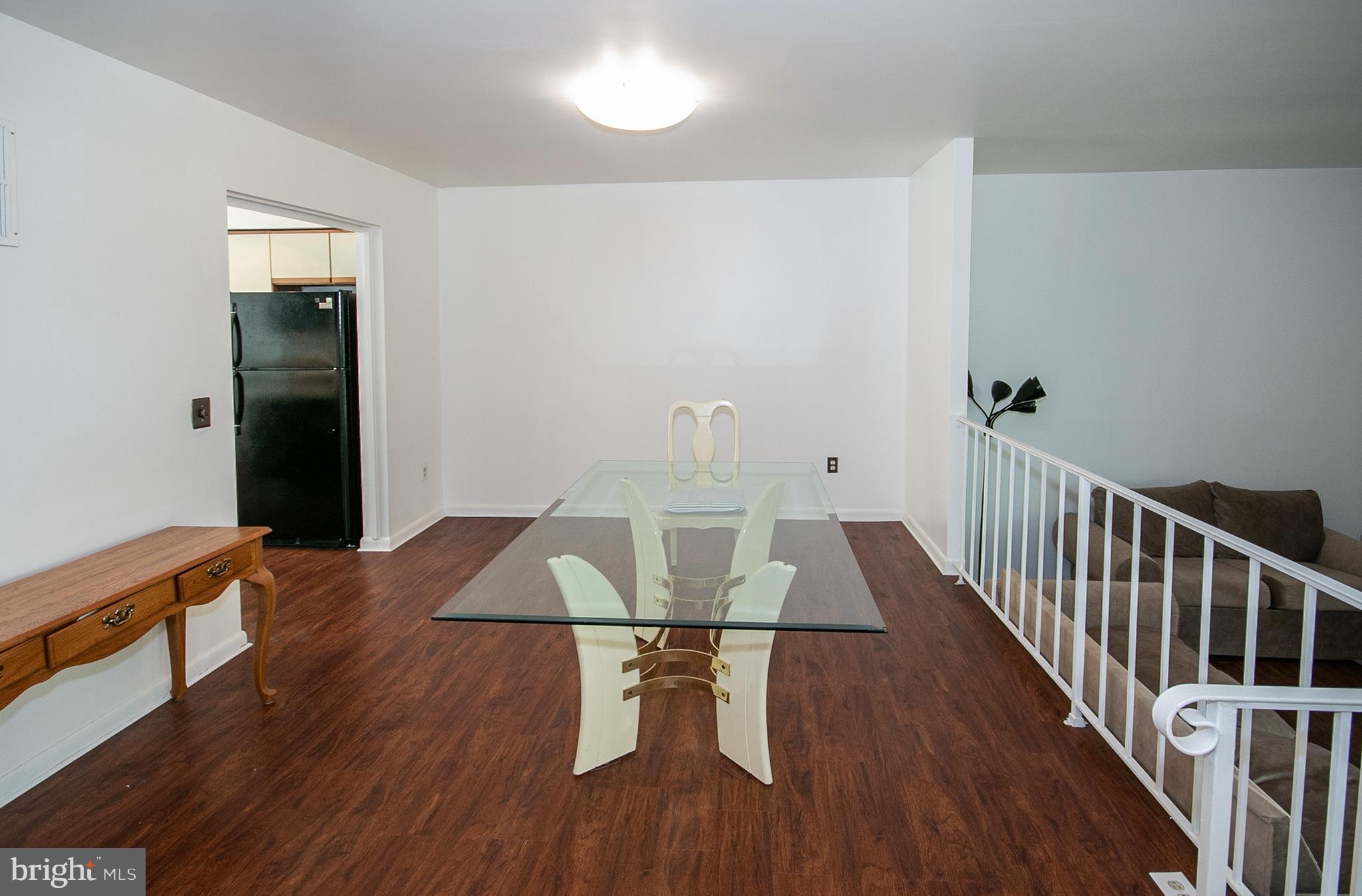 11742 Decade Court Reston, VA 20191 - Photo 7 of 30 Dining Room