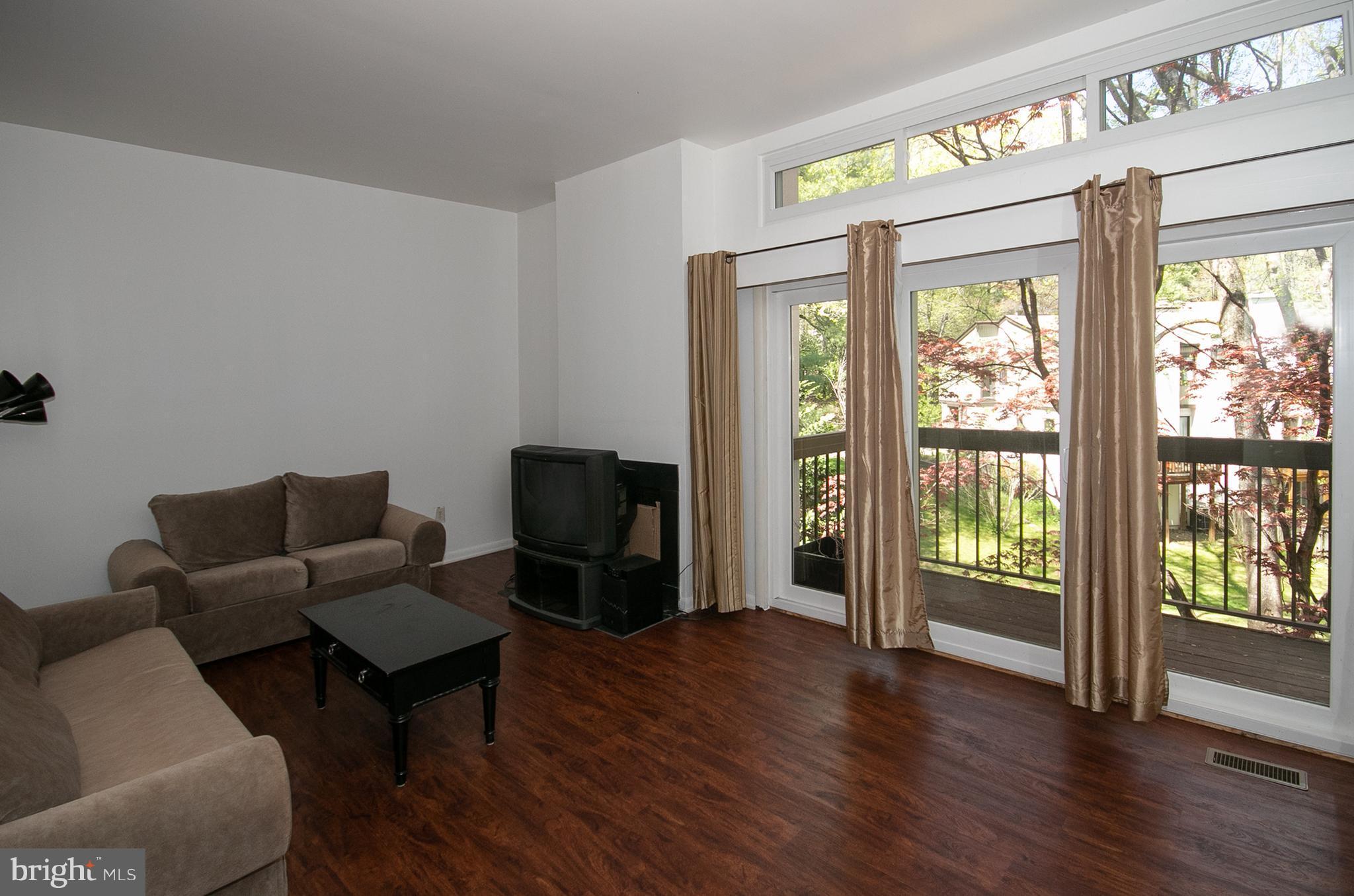 11742 Decade Court Reston, VA 20191 - Photo 9 of 30 Family Room