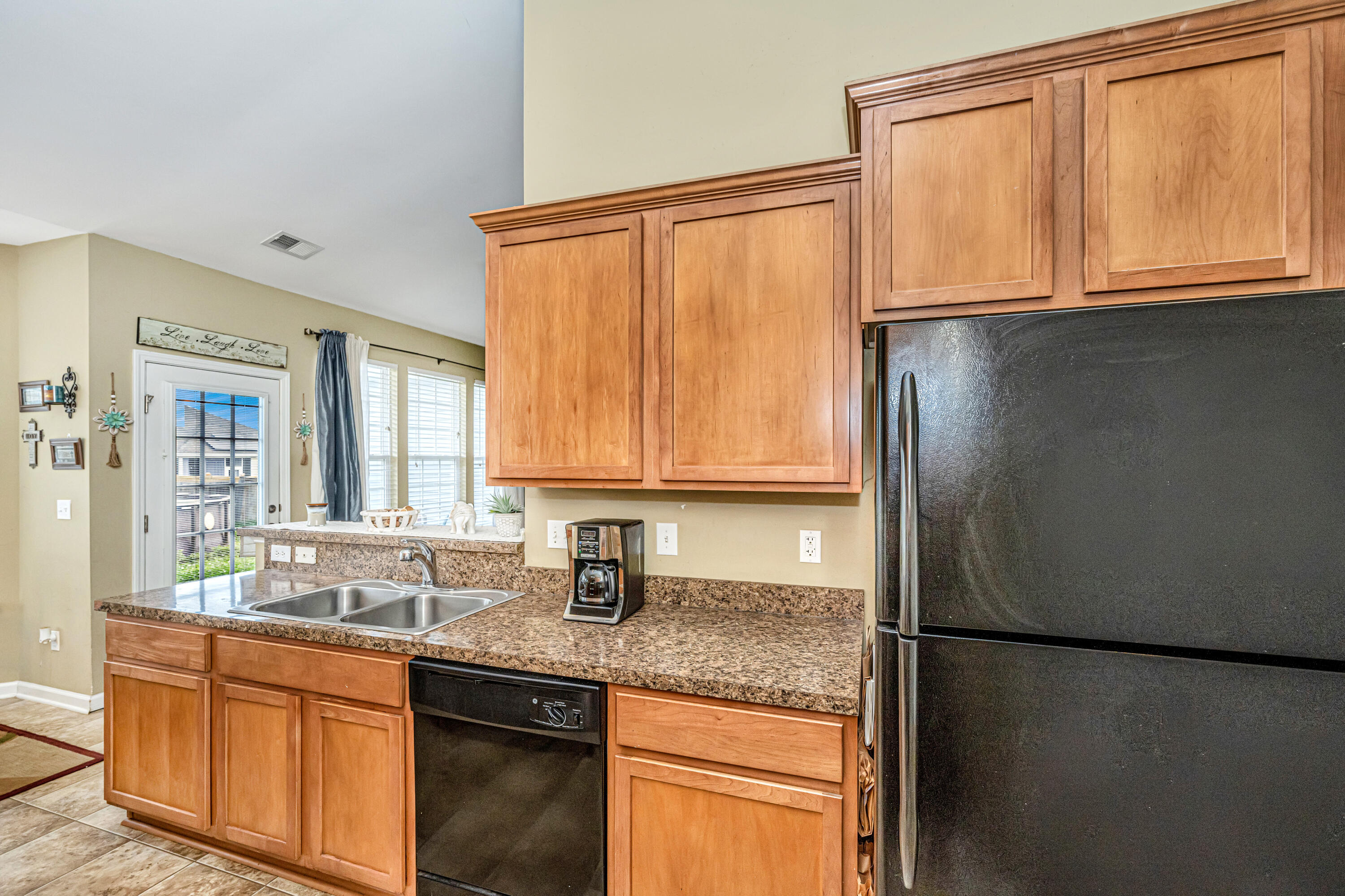 7672 Fayetteville Road North Charleston, SC 29418 - Photo 13 of 32 7672FayettevilleRd14