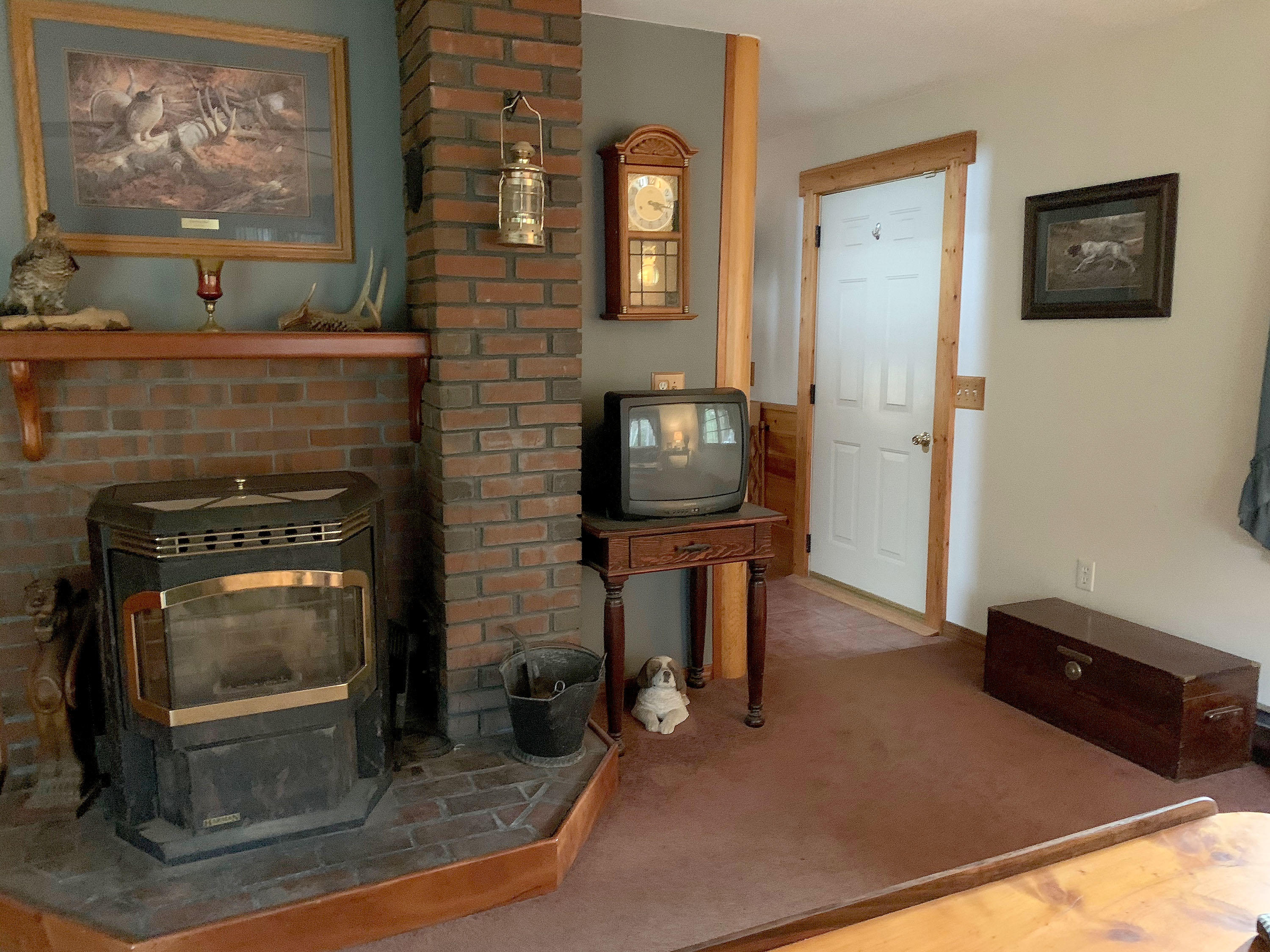 119 Kelleytown Road Bernard, ME 04612 - Photo 7 of 50 119Kelleytown_Interior012