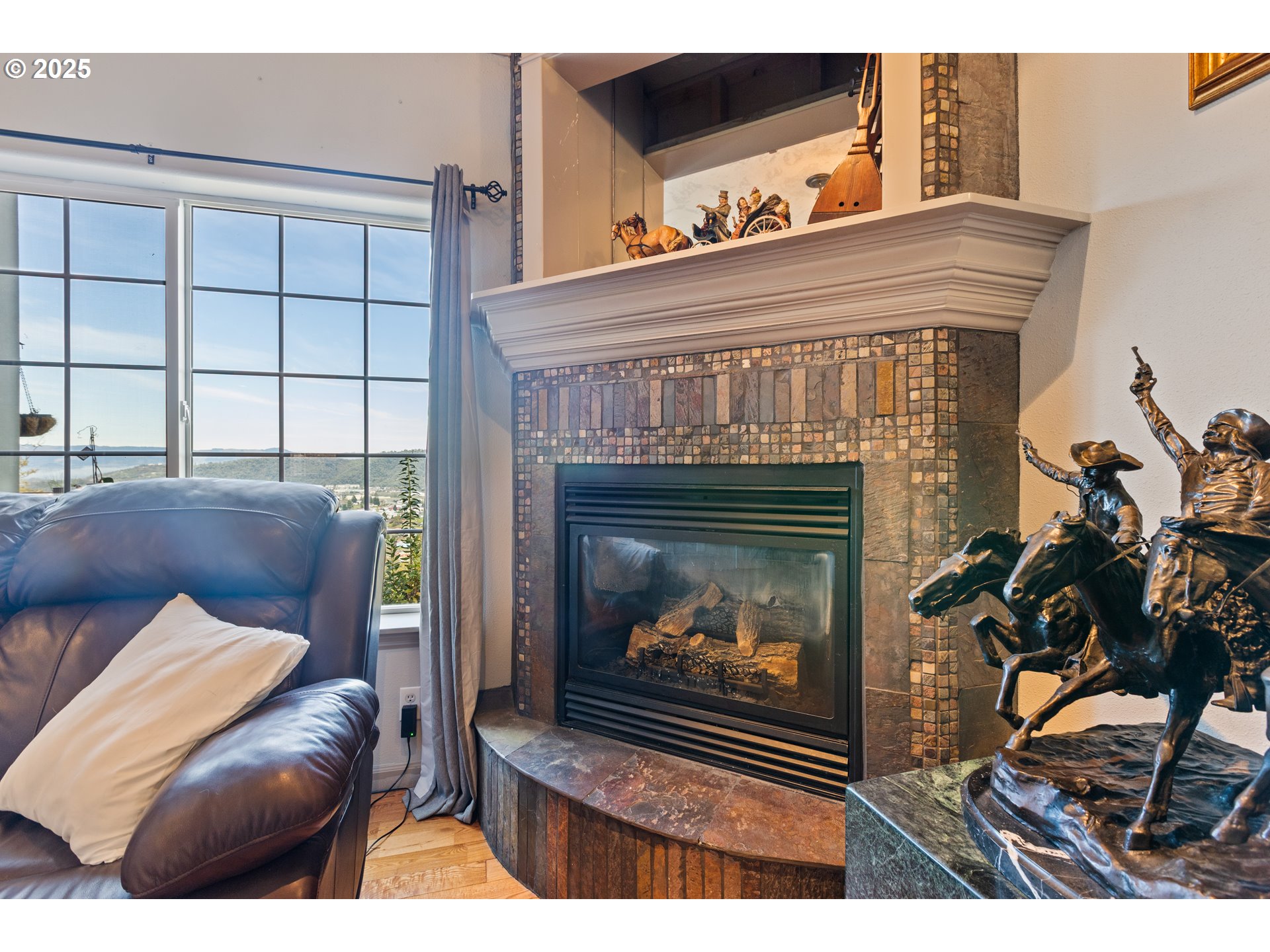 1548 Northeast Rocky Ridge Drive Roseburg, OR 97470 - Photo 12 of 42