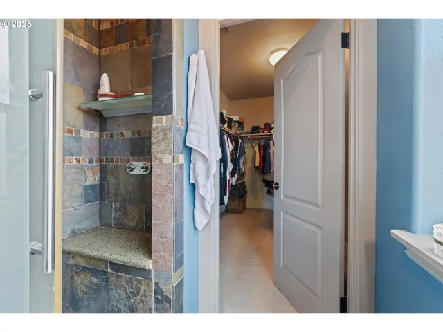 $599,500 | 1548 Northeast Rocky Ridge Drive, Roseburg, OR 97470