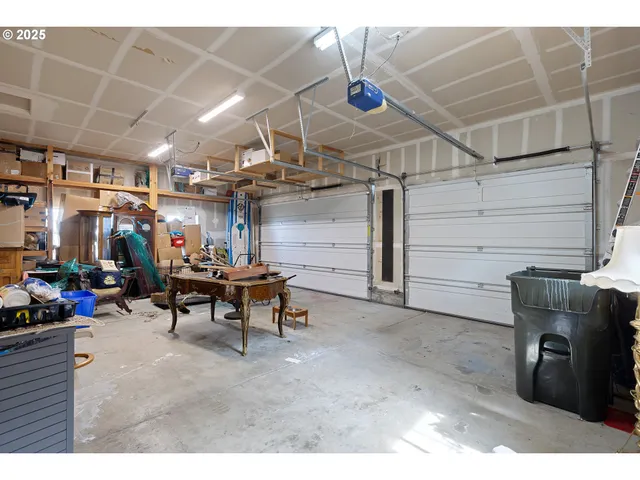 $599,500 | 1548 Northeast Rocky Ridge Drive, Roseburg, OR 97470