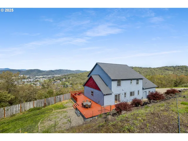 $599,500 | 1548 Northeast Rocky Ridge Drive, Roseburg, OR 97470