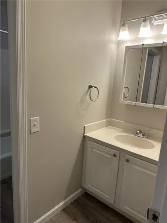 $2,375 | 3 Admiralty Drive, Unit 97, Middletown, RI 02842