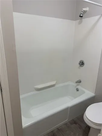 $2,375 | 3 Admiralty Drive, Unit 97, Middletown, RI 02842
