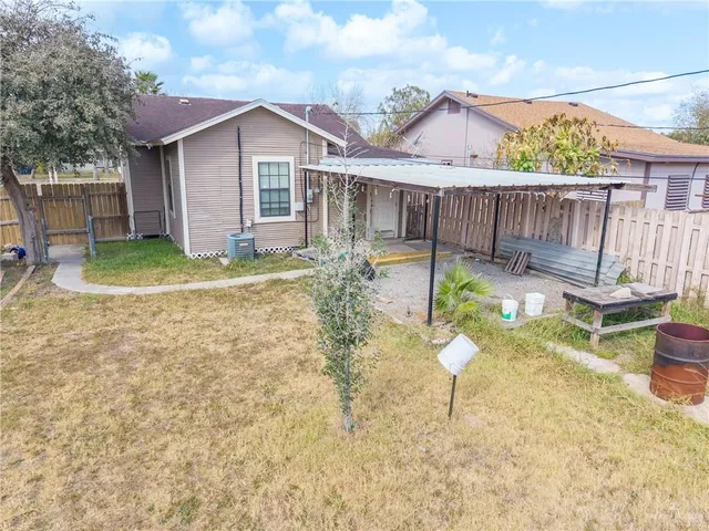$900 | 742 South Texas Avenue, Mercedes, TX 78570