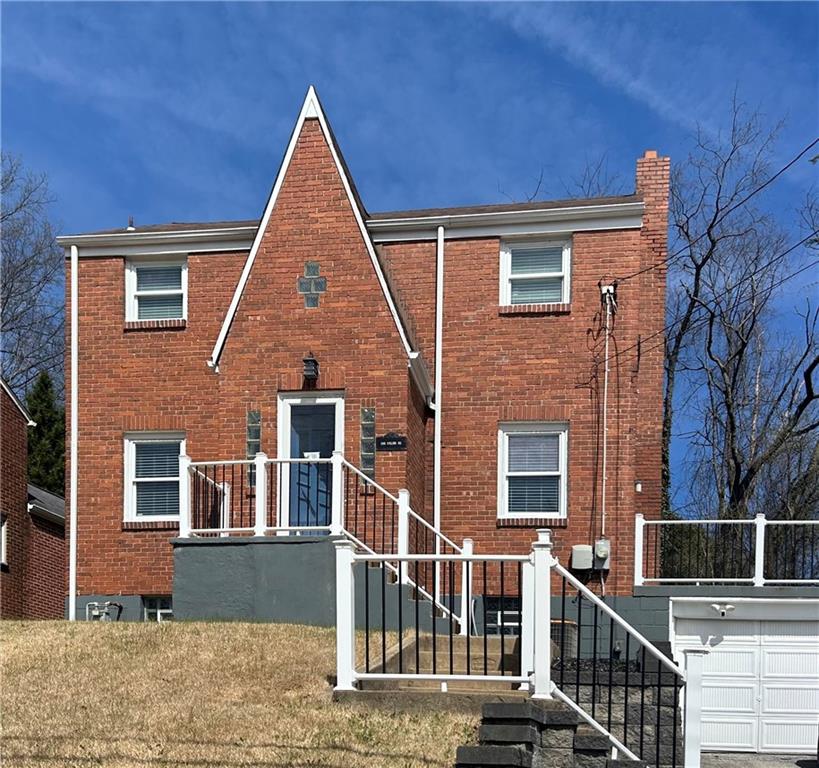 Welcome to 2415 Collins Road in Blackridge!